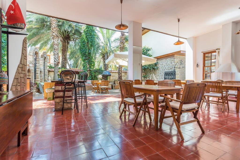 Mavi & Ani Pansiyon Antalya Kültér fotó