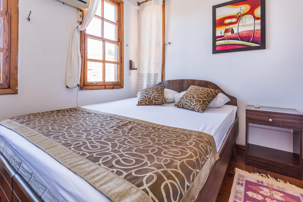 Mavi & Ani Pansiyon Antalya Kültér fotó