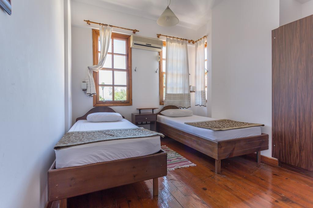 Mavi & Ani Pansiyon Antalya Kültér fotó